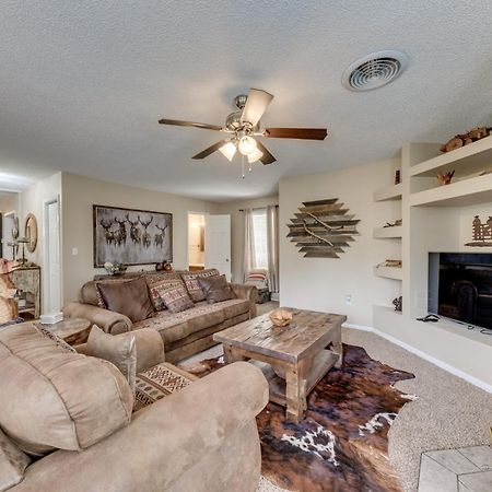 Ruidoso Home With Patio, Walk To Restaurants! Exterior photo